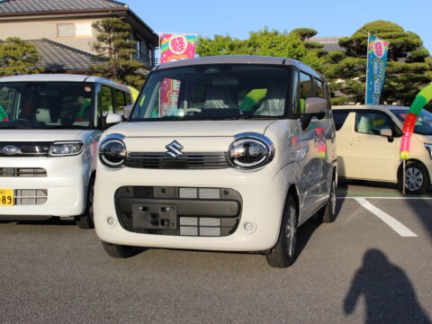 ワゴンRスマイル　ハイブリッドX　全方位ナビ付き