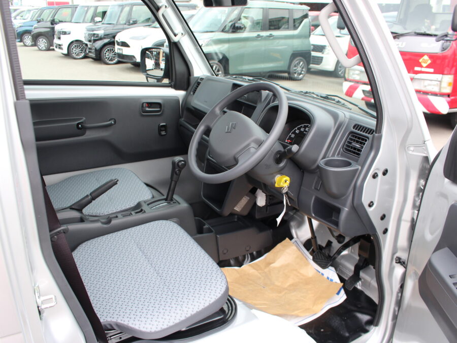 キャリートラック　4WD　AT