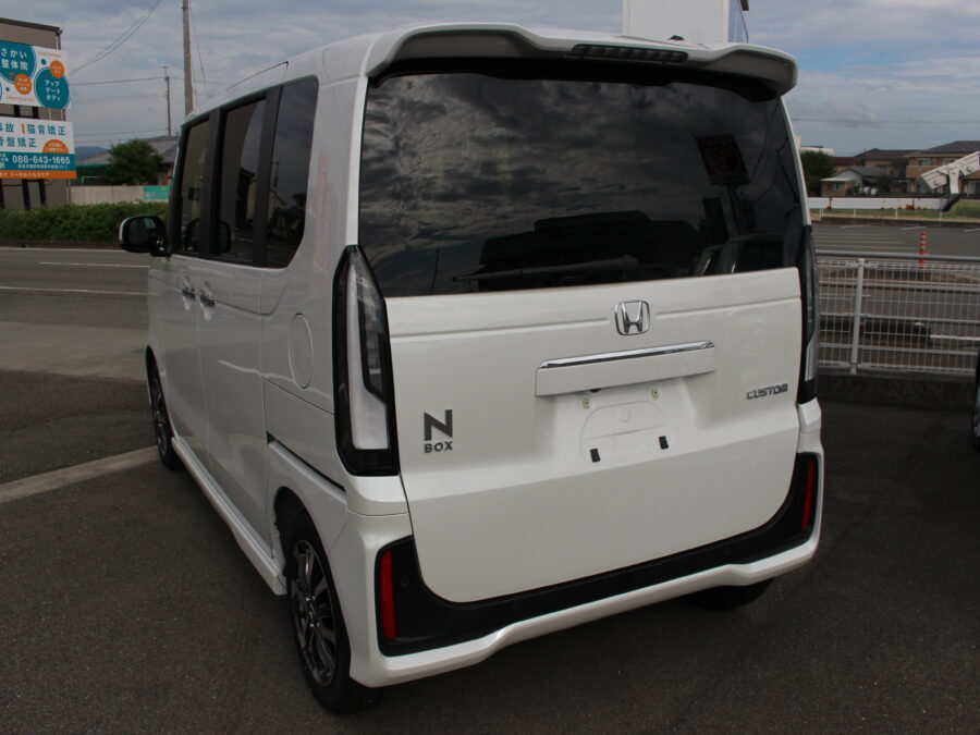 N-BOXカスタム