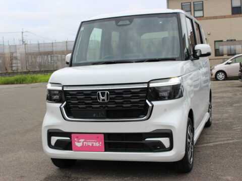 N-BOXカスタム　ベースグレード