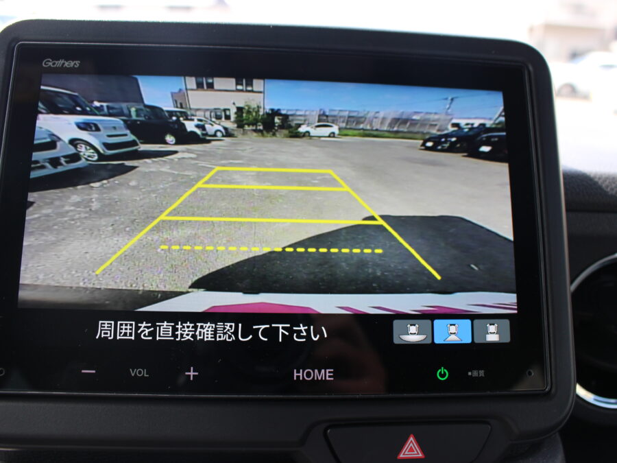 N-BOXカスタム　ベースグレード ディスプレイオーディオ付