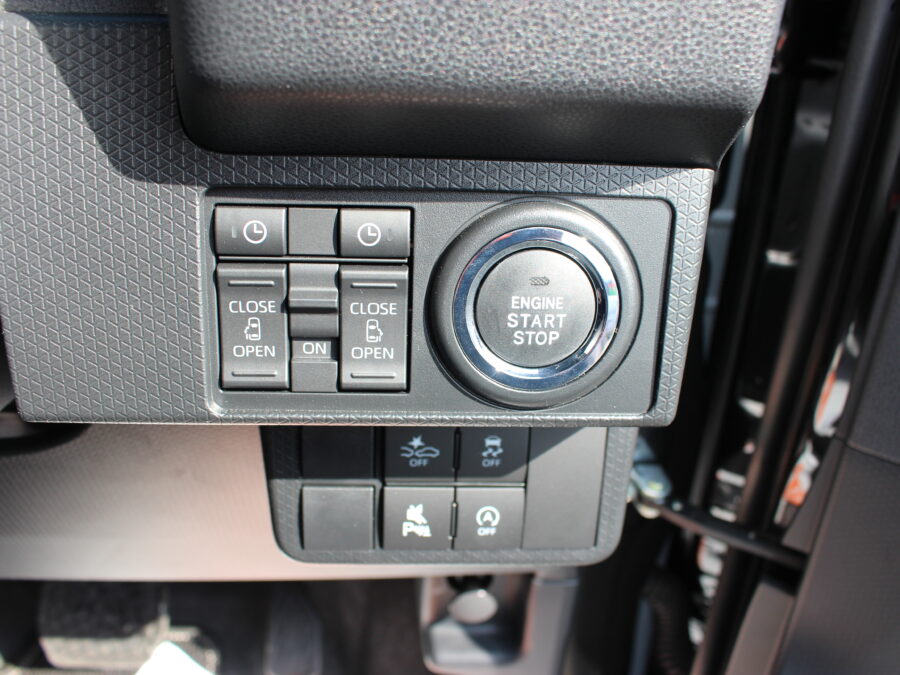 タントカスタム　RS