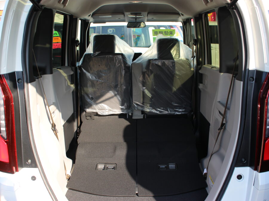 NBOX　ベースグレード