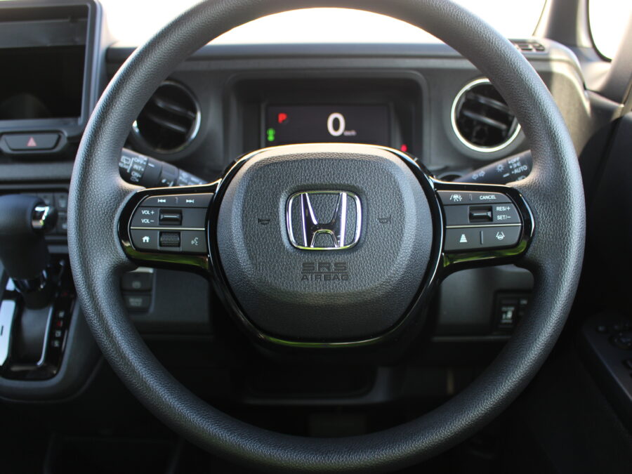 ホンダ　NBOXカスタム