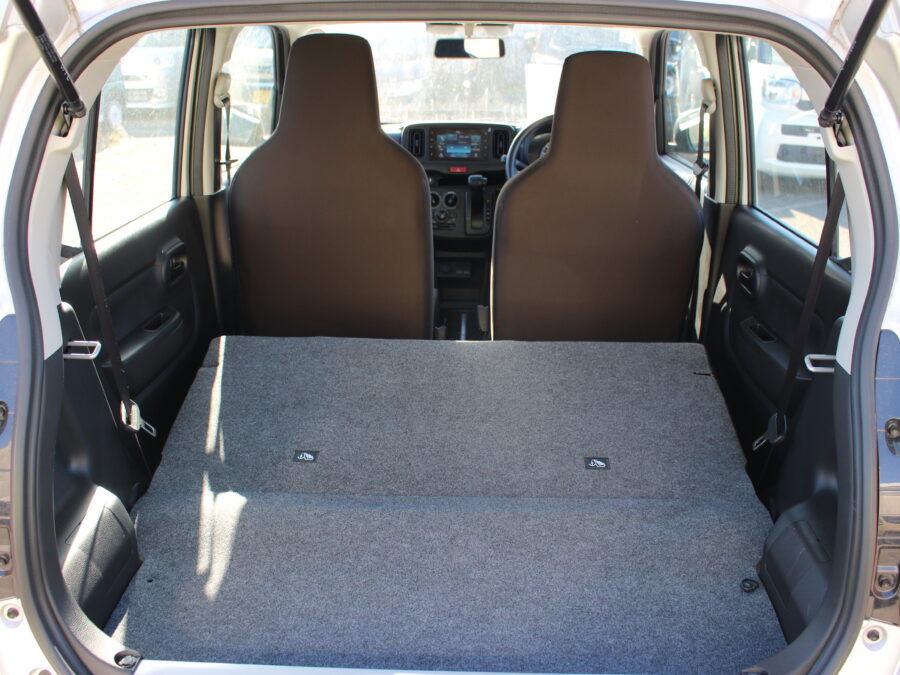 アルト　A　ディスプレイオーディオ付