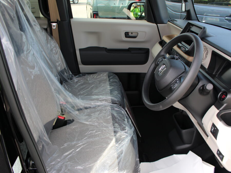 N-BOX　ベースグレード