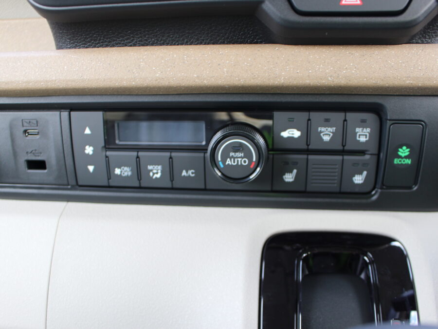 N-BOX　ベースグレード