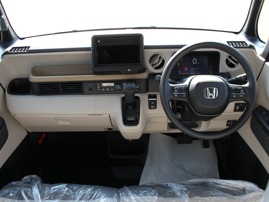 NBOX　ベースグレード