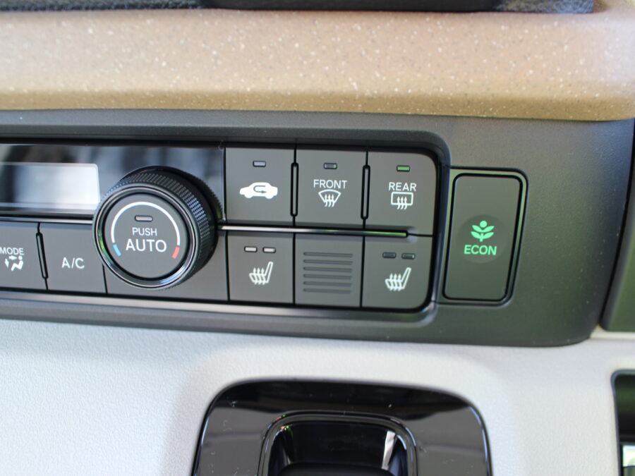 NBOX　ベースグレード