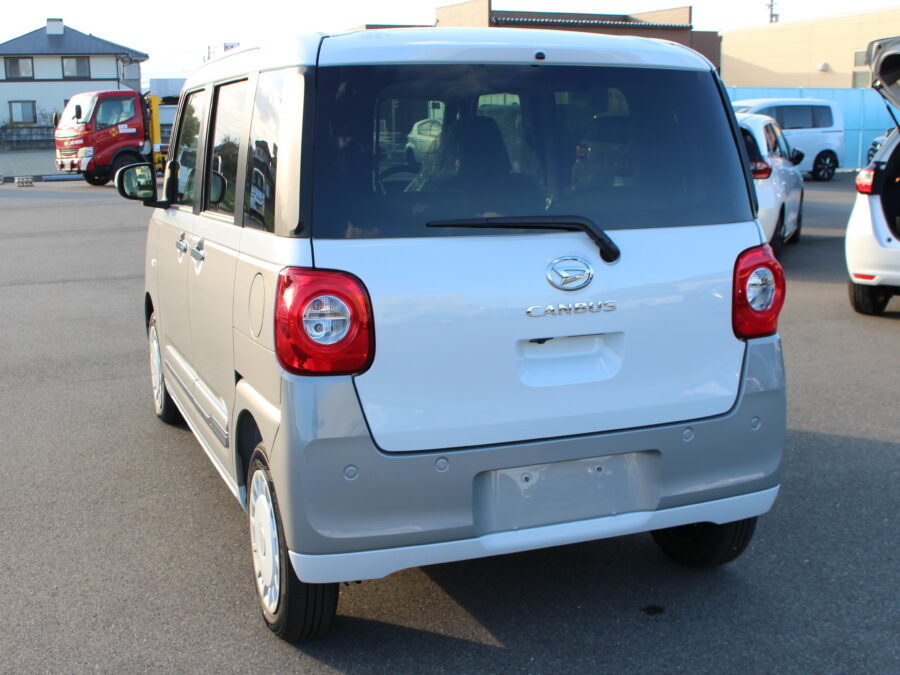 ムーブキャンバス　9インチディスプレイ付き