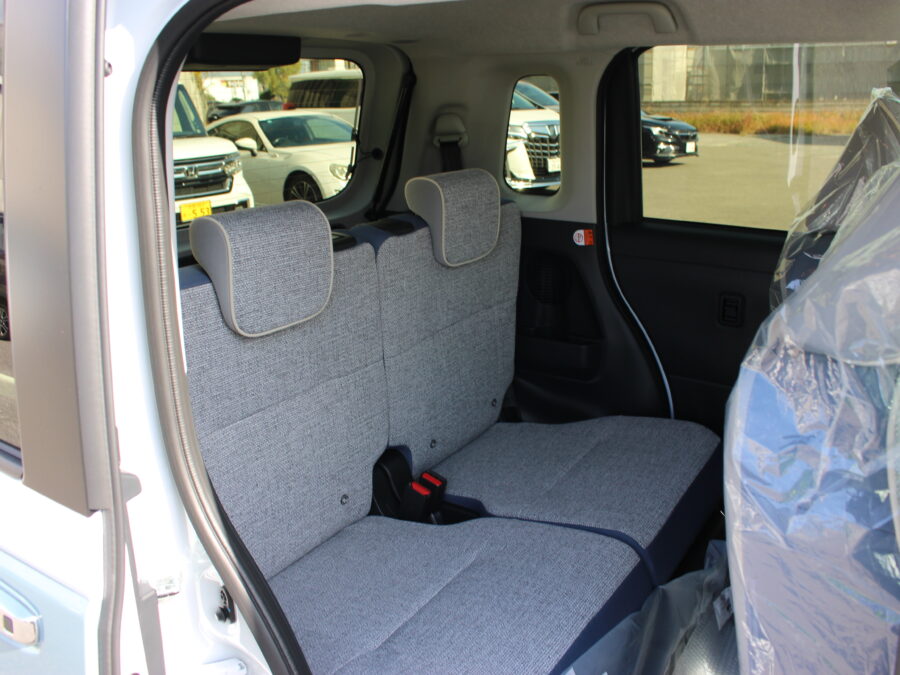 ムーヴキャンバス　ストライプスG