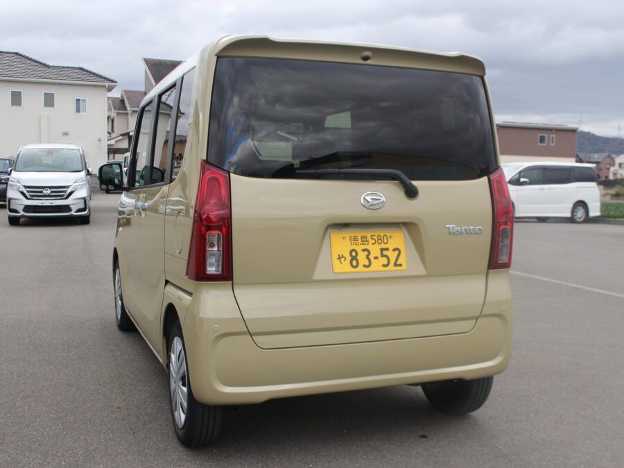 タント　X　ディスプレイオーディオ付
