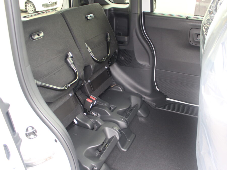 NBOX カスタム ベースグレード