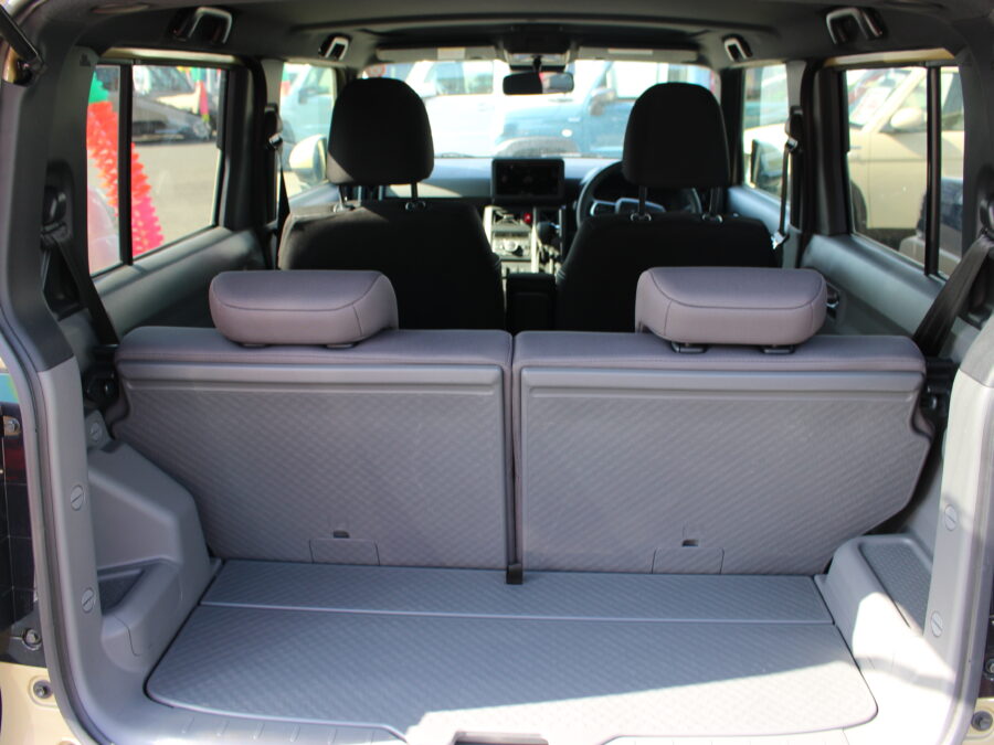 タフト　Gクロムベンチャー　パノラマビューカメラ付