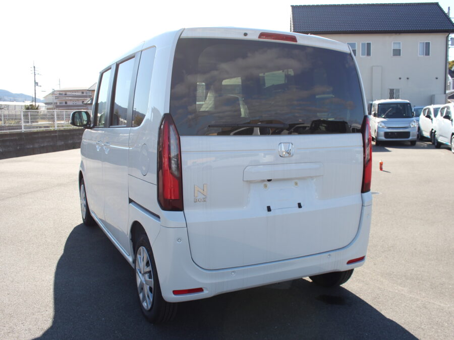 NBOX　ベースグレード