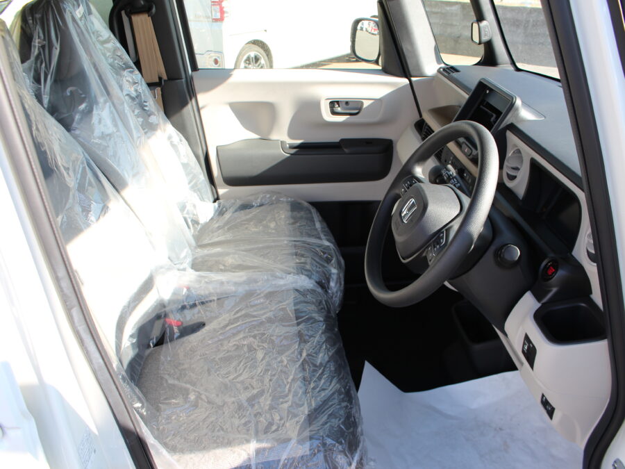 NBOX　ベースグレード