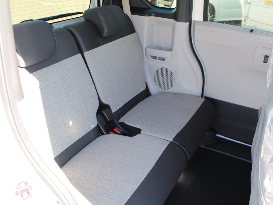 NBOX　ベースグレード