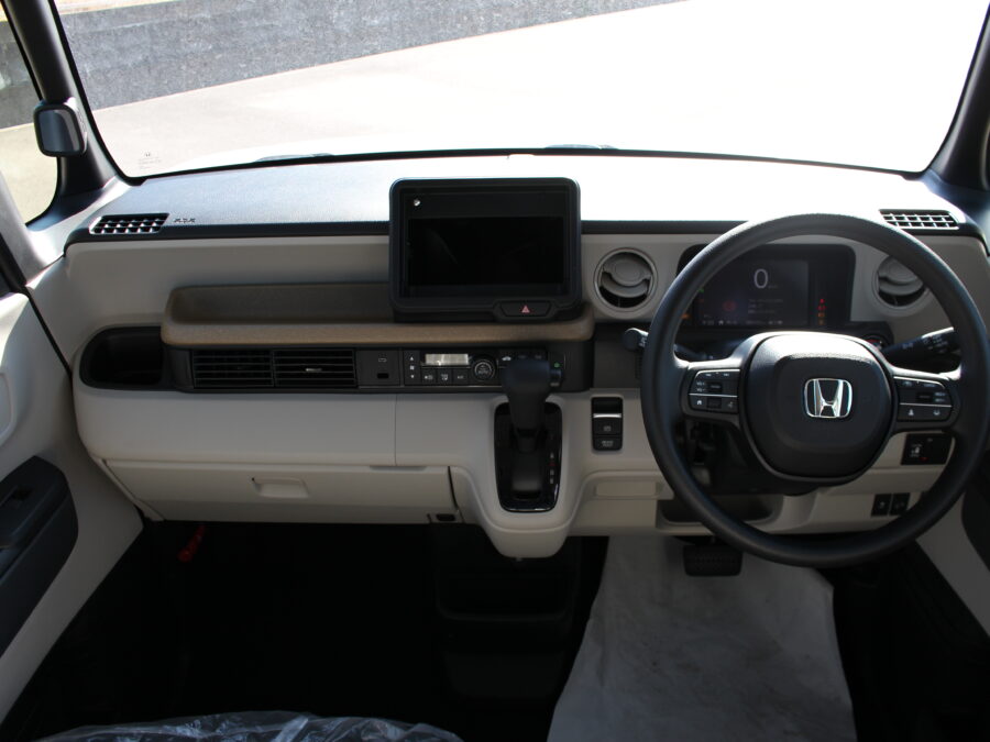 NBOX　ベースグレード