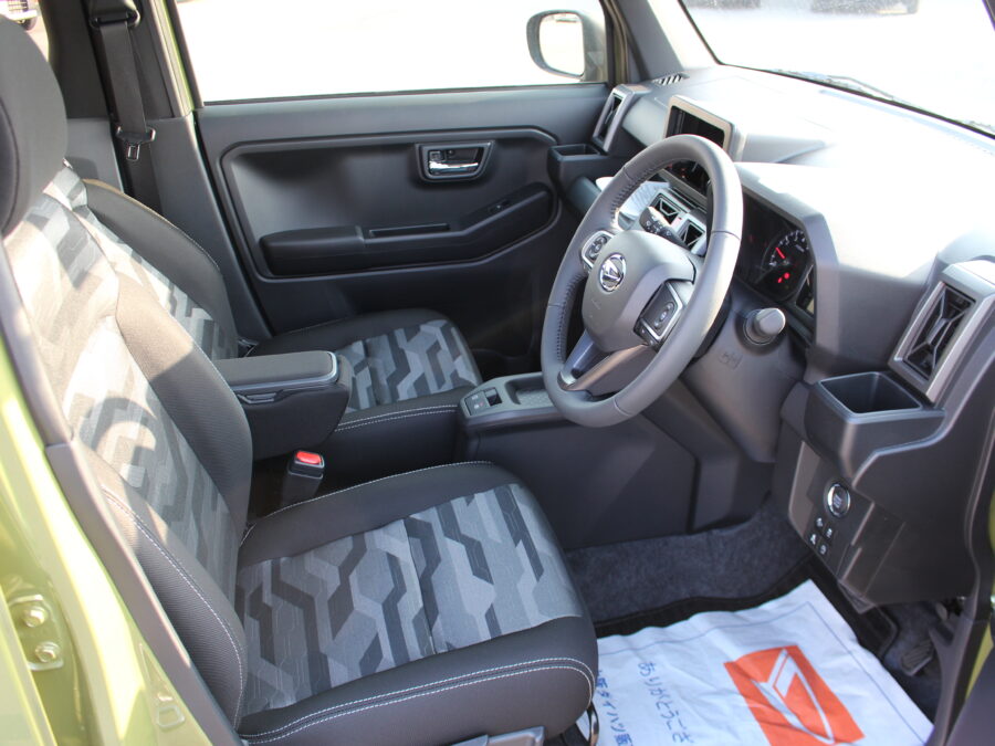 タフト Gターボ ダーククロムベンチャー