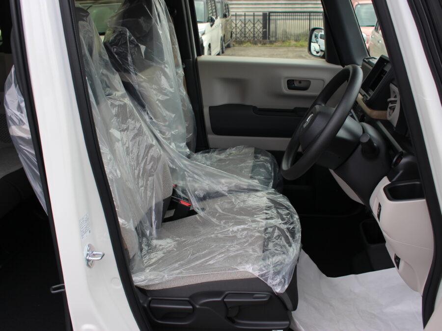 N-BOX　ベースグレード