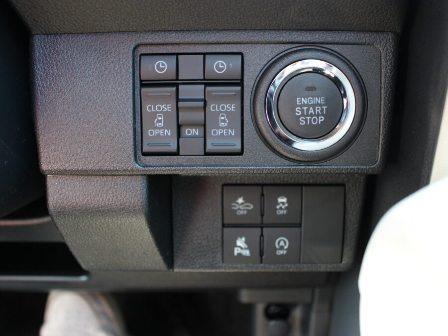 ムーヴキャンバス　ストライプスG