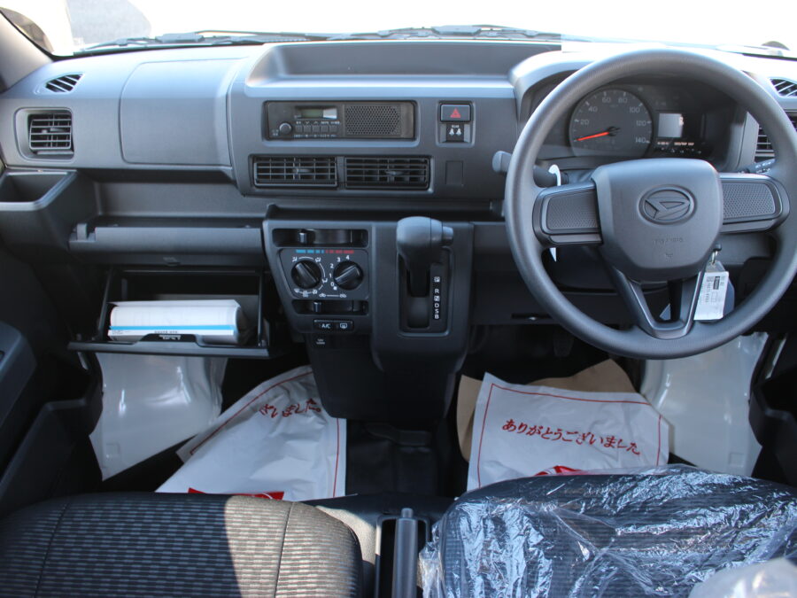 ハイゼットカーゴ　デラックス　