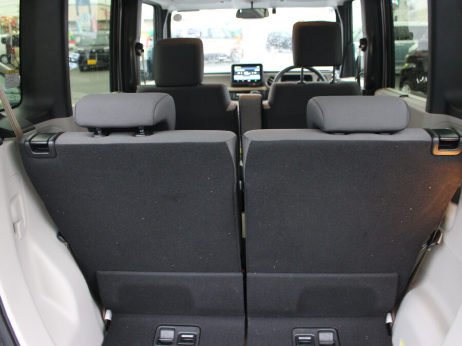 N-BOX　ベースグレード