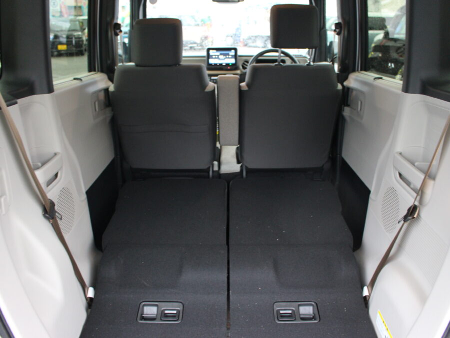 N-BOX　ベースグレード