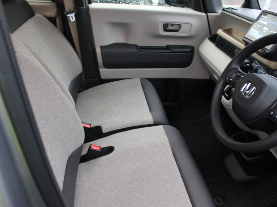 N-BOX　ベースグレード