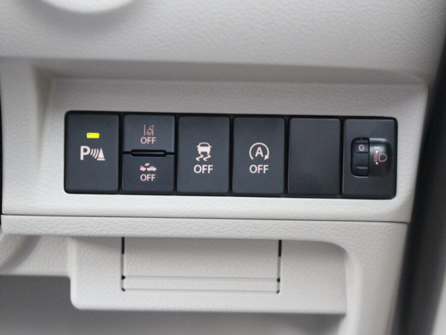 アルトラパンＬＣ　ハイブリッドＸ