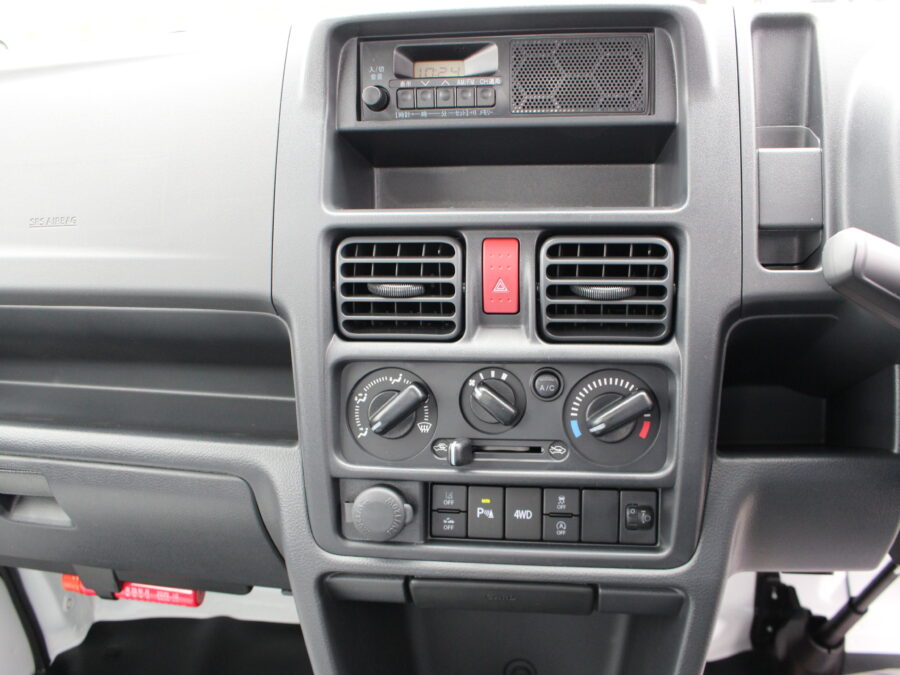 キャリイトラック　KC　エアコン・パワステ農繁　4AT　4WD