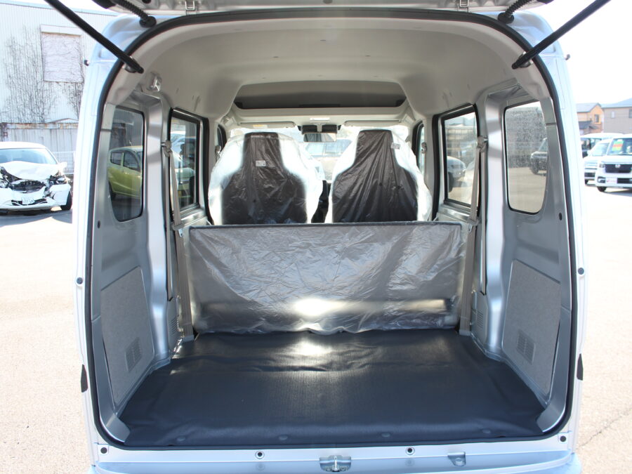 エブリィーバン　ＰＡリミテッド