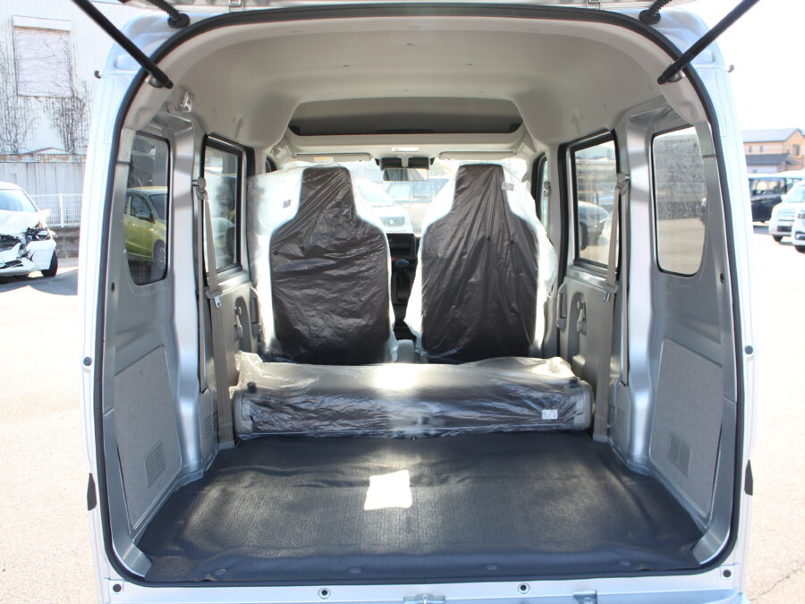 エブリィーバン　ＰＡリミテッド