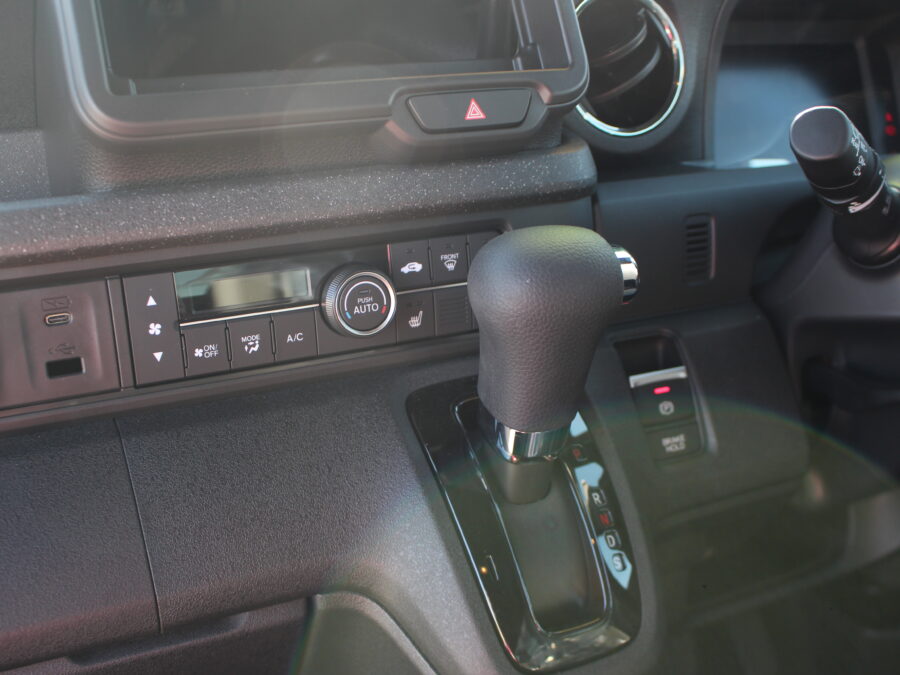 NBOXカスタム　ターボ