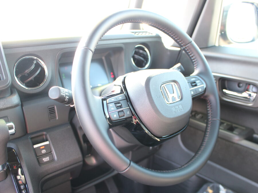 NBOXカスタム　ターボ