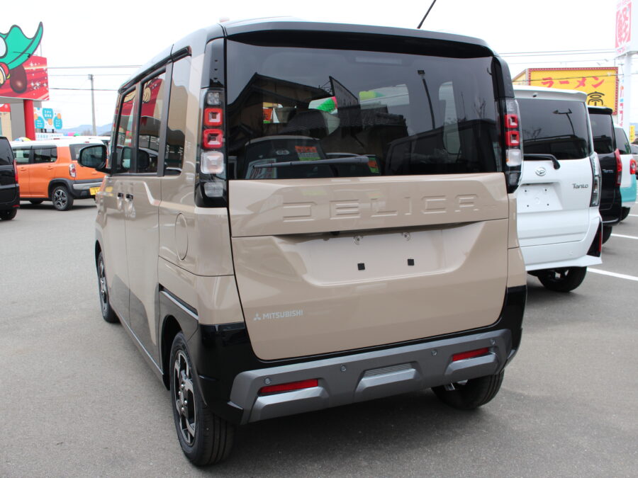 デリカミニ　Ｇプリミアム