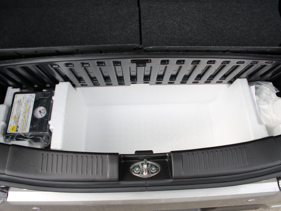 ワゴンＲスティングレー