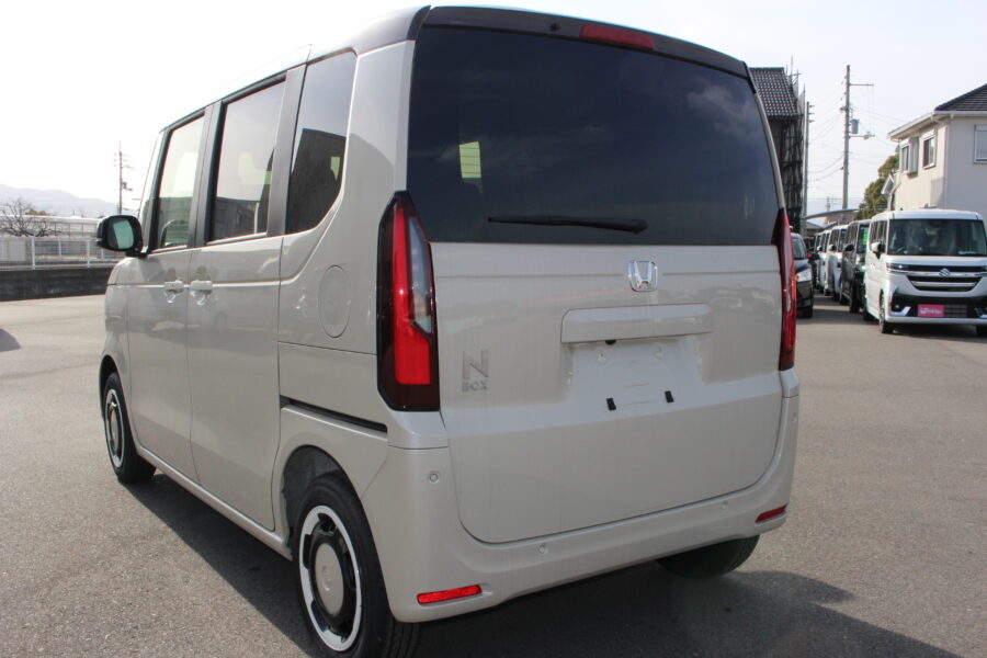 NBOX　ファッションスタイル