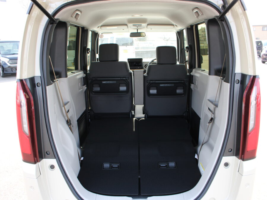 NBOX　ファッションスタイル