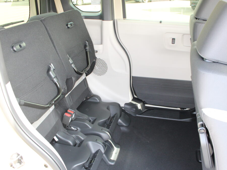 NBOX　ファッションスタイル