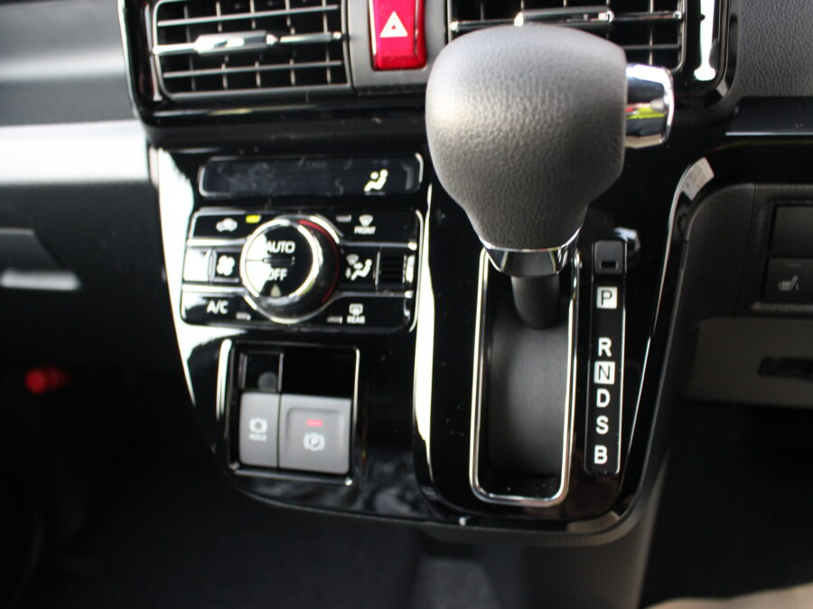 タントカスタム　Xリミテッド