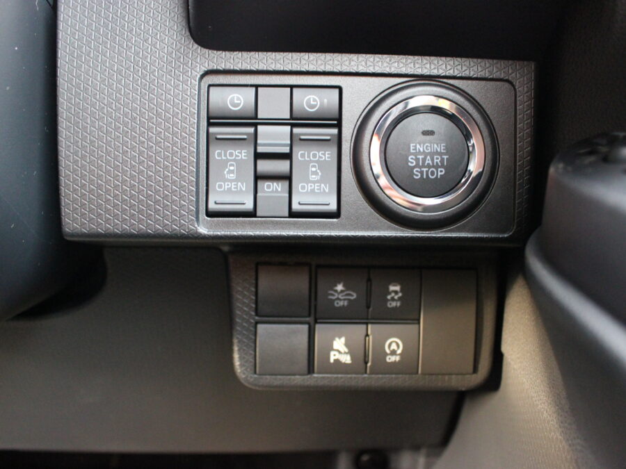 タントカスタム　Xリミテッド