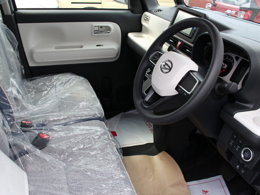 ムーヴキャンバス　ストライプスＧ　ナビ付