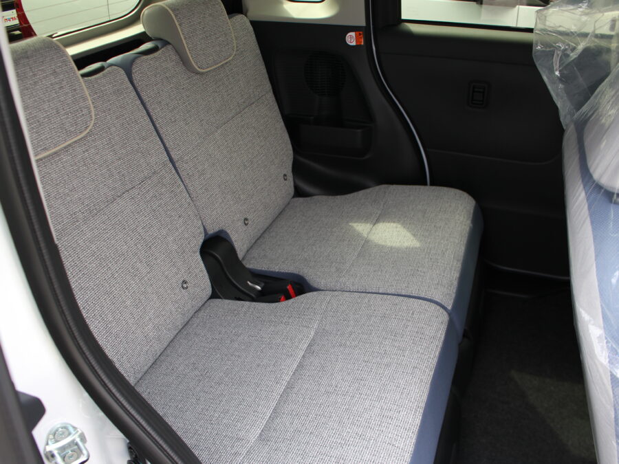 ムーヴキャンバス　ストライプスＧ　ナビ付