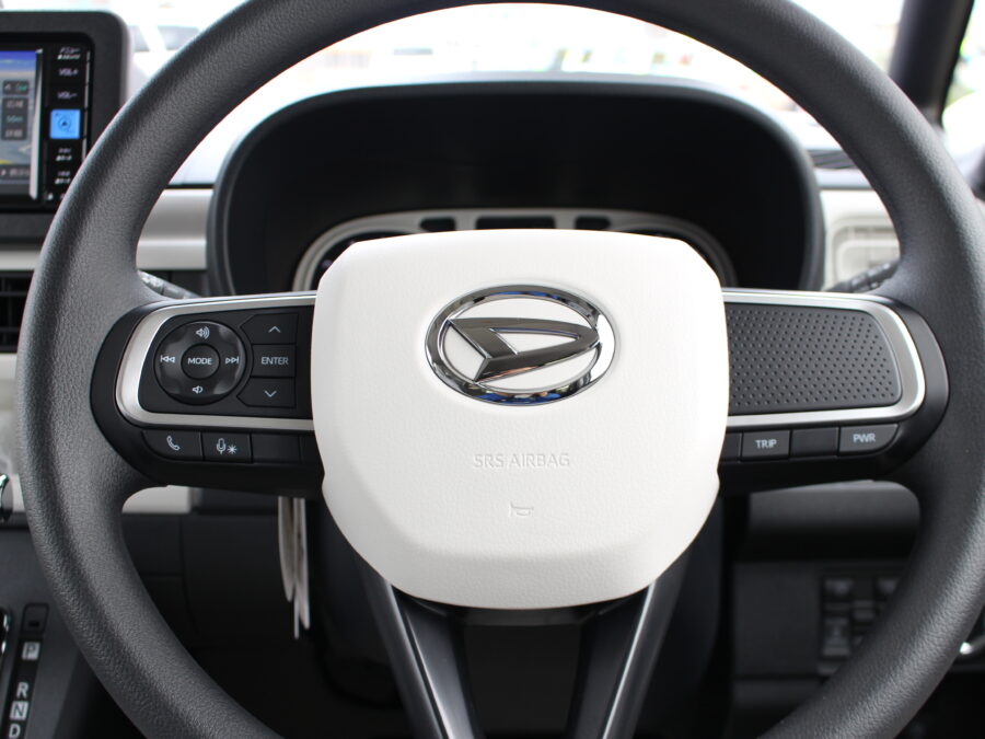 ムーヴキャンバス　ストライプスＧ　ナビ付