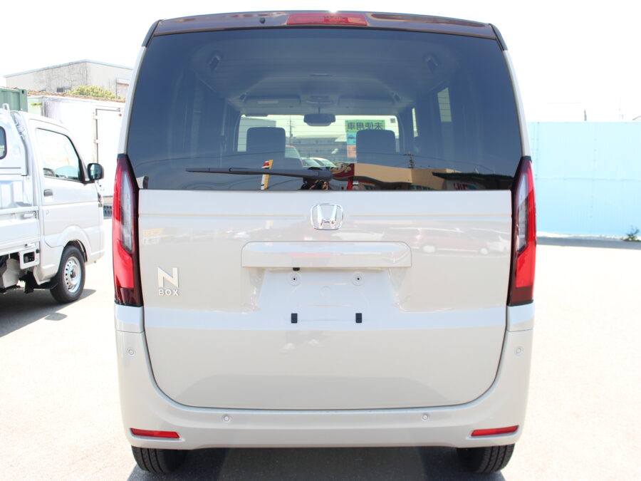 ＮＢＯＸ　ファッションスタイル