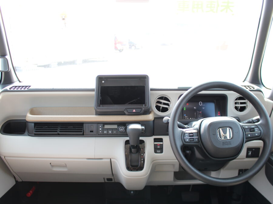 ＮＢＯＸ　ファッションスタイル