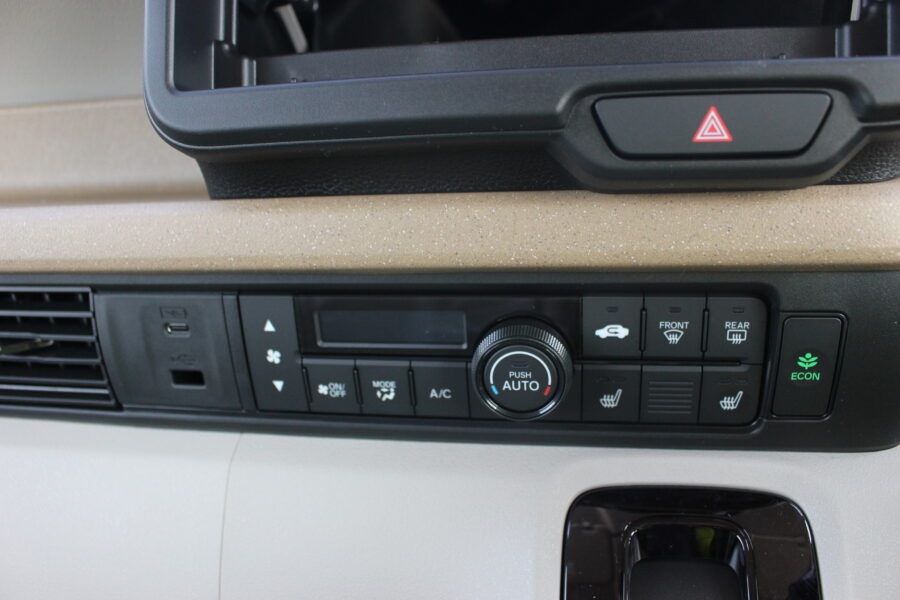 N-BOX　ベースグレード