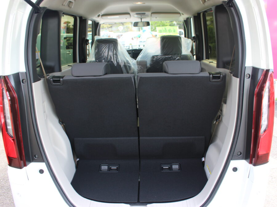 NBOX　ベースグレード