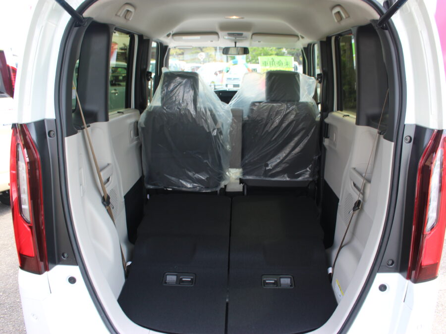 NBOX　ベースグレード